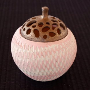 桜色の香炉