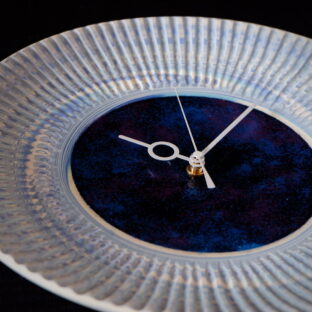 練り込み漆塗り壁掛け時計