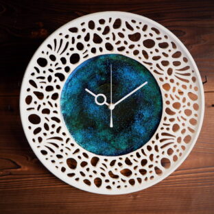 珊瑚砂漆塗り壁掛け時計