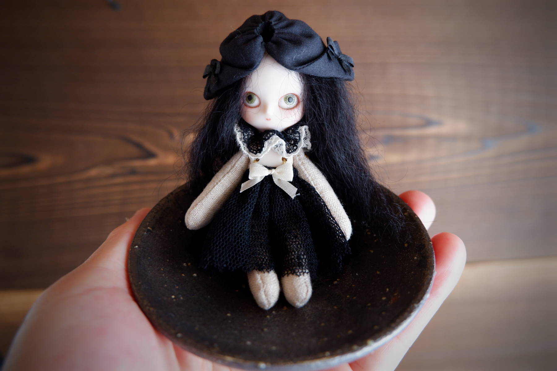 水曜日の子　ウェンズデー　草珠