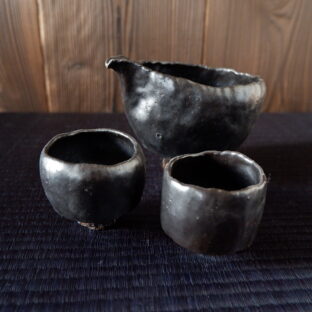 黒彩片口ぐい吞みセット３