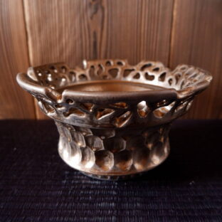 4.5号黒金彩透し彫り鉢２