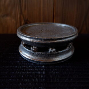 4号黒金彩鉢台２　塊根植物　多肉植物　コーデックス　植木鉢　鉢皿