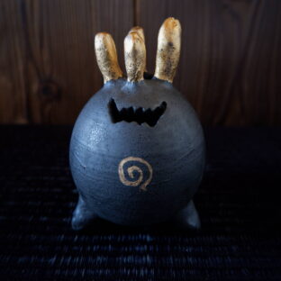 Bizza衛門GOLD２　一輪挿し　塊根植物　多肉植物　コーデックス　植木鉢　鉢台