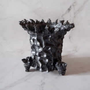 3.5号鉄砂黒三脚鉢075 万年青 塊根植物 多肉植物 アガベ グラキリス パキプス 万年青 盆栽 植木鉢 作家鉢