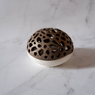 珊瑚土透かし彫り金彩香立て1 香炉 ポプリケース 線香 やちむん 沖縄