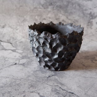 4.5号窯変黒炎鉢188　塊根植物　多肉植物　アガベ　盆栽　植木鉢　作家鉢