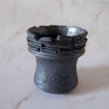 4号鉄砂黒線彫り裂紋鉢212　塊根植物　多肉植物　アガベ　盆栽　植木鉢　作家鉢