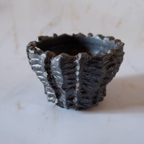 4号黒ブロンズ鉢331　塊根植物　多肉植物　アガベ　盆栽　植木鉢　作家鉢　鉢皿　沖縄