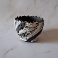4号白化粧捻り裂紋黒鉢372　塊根植物　多肉植物　アガベ　盆栽　植木鉢　作家鉢　鉢皿　沖縄