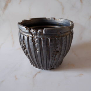 6号燻し金彩鎬鉢388　塊根植物　多肉植物　アガベ　盆栽　植木鉢　作家鉢　鉢皿　沖縄