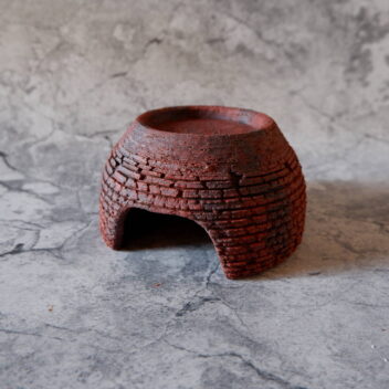 4.5号赤土裂紋爬虫類シェルター417　昆虫　飼育ケース　陶器製　作家もの　沖縄