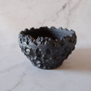 5号窯変黒鉢449　塊根植物　多肉植物　アガベ　盆栽　植木鉢　作家鉢　鉢台　沖縄